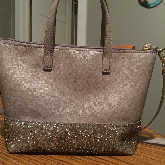 Kate Spade Bag! ♠️💕 - Picture 2 of 5
